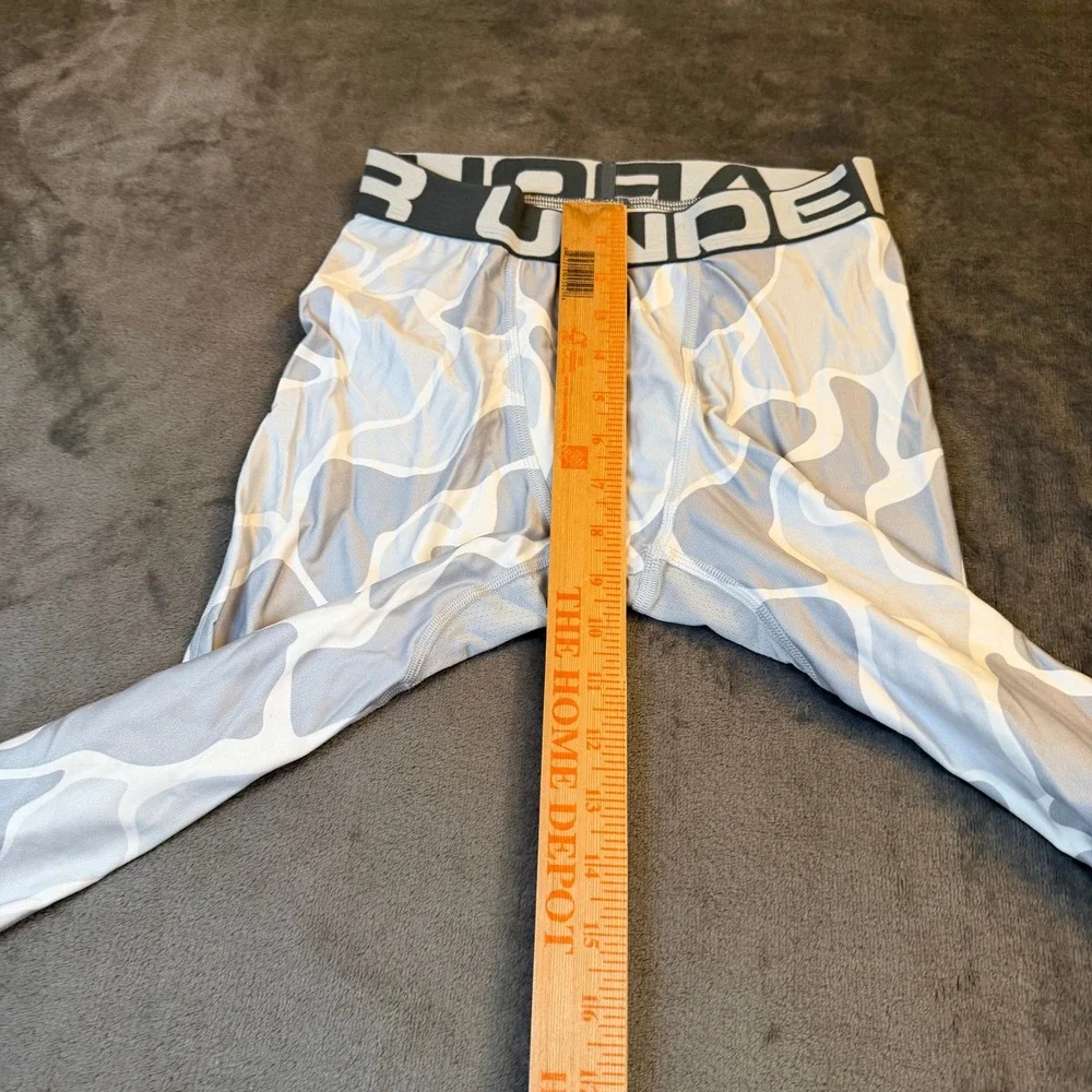 Under Armour excellent pre